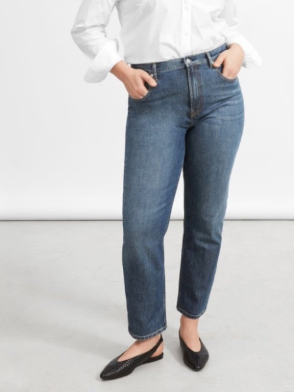 Everlane the High-Rise Straight Leg Jeans in Medium Blue size 33